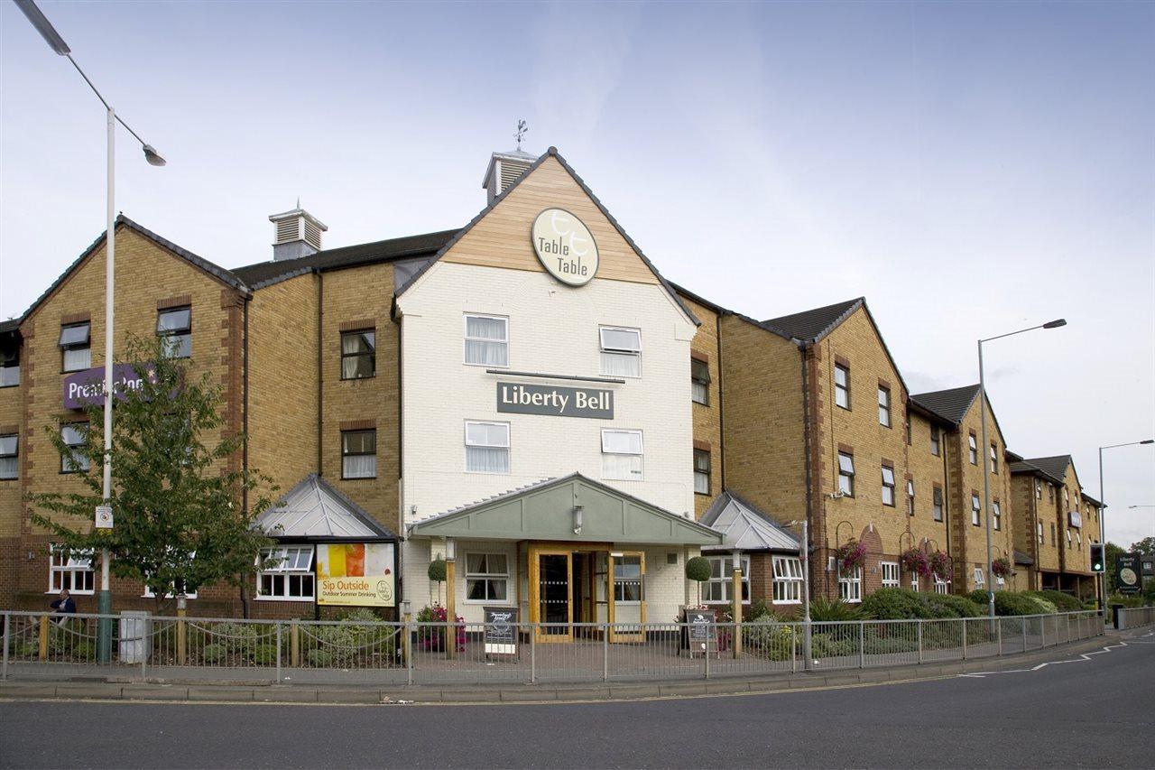 Premier Inn London Romford Extérieur photo