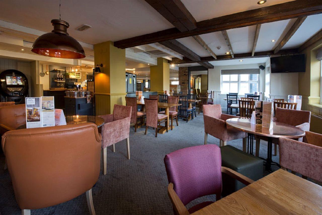 Premier Inn London Romford Extérieur photo