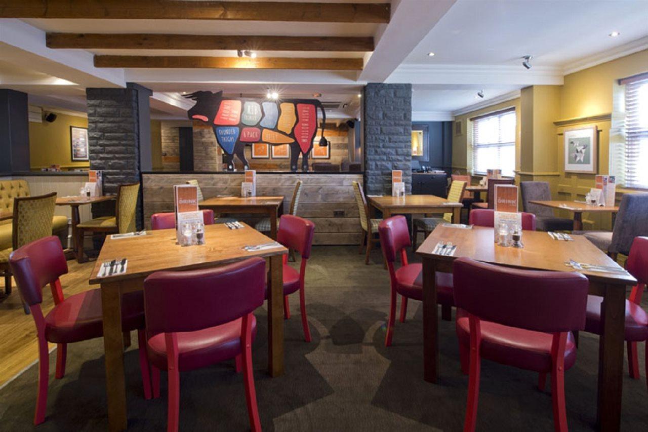 Premier Inn London Romford Extérieur photo