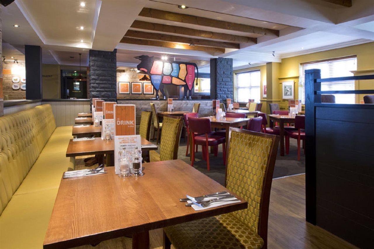 Premier Inn London Romford Extérieur photo