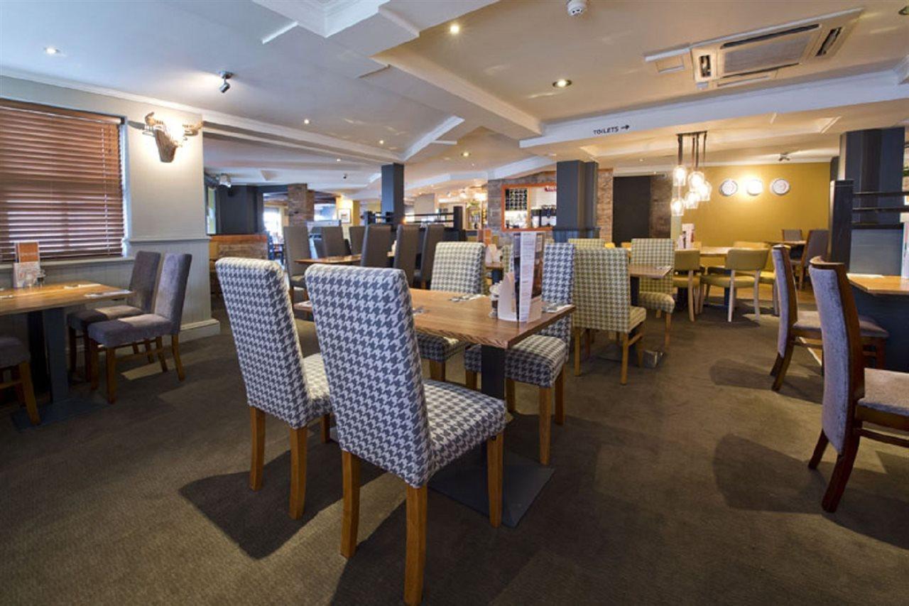 Premier Inn London Romford Extérieur photo