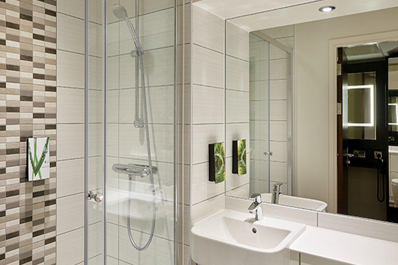 Premier Inn London Romford Extérieur photo